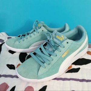 Puma soft foam suede sneakers - mint - size 8